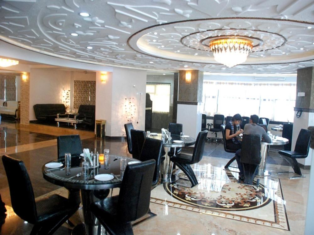 Treebo Trend Orient Grand Hotell Nagpur Eksteriør bilde