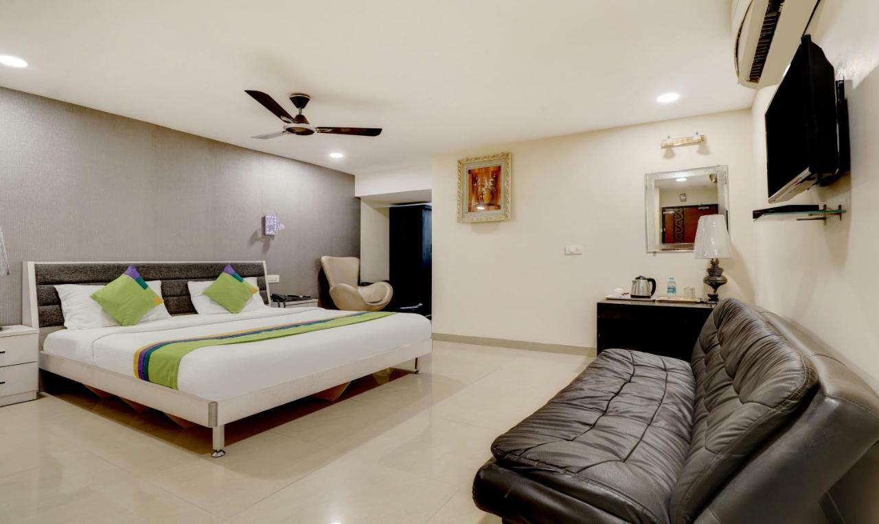 Treebo Trend Orient Grand Hotell Nagpur Eksteriør bilde